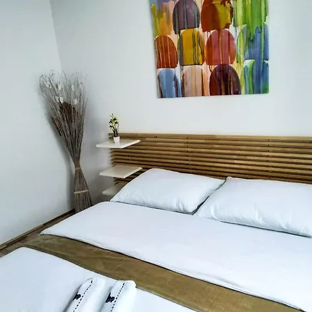 Haus Milly With Pool * Крница