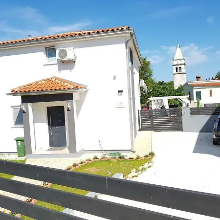 Haus Milly With Pool Holiday home *